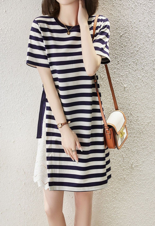 PERA SİYAH BEYAZ ÇİZGİLİ ELBİSE